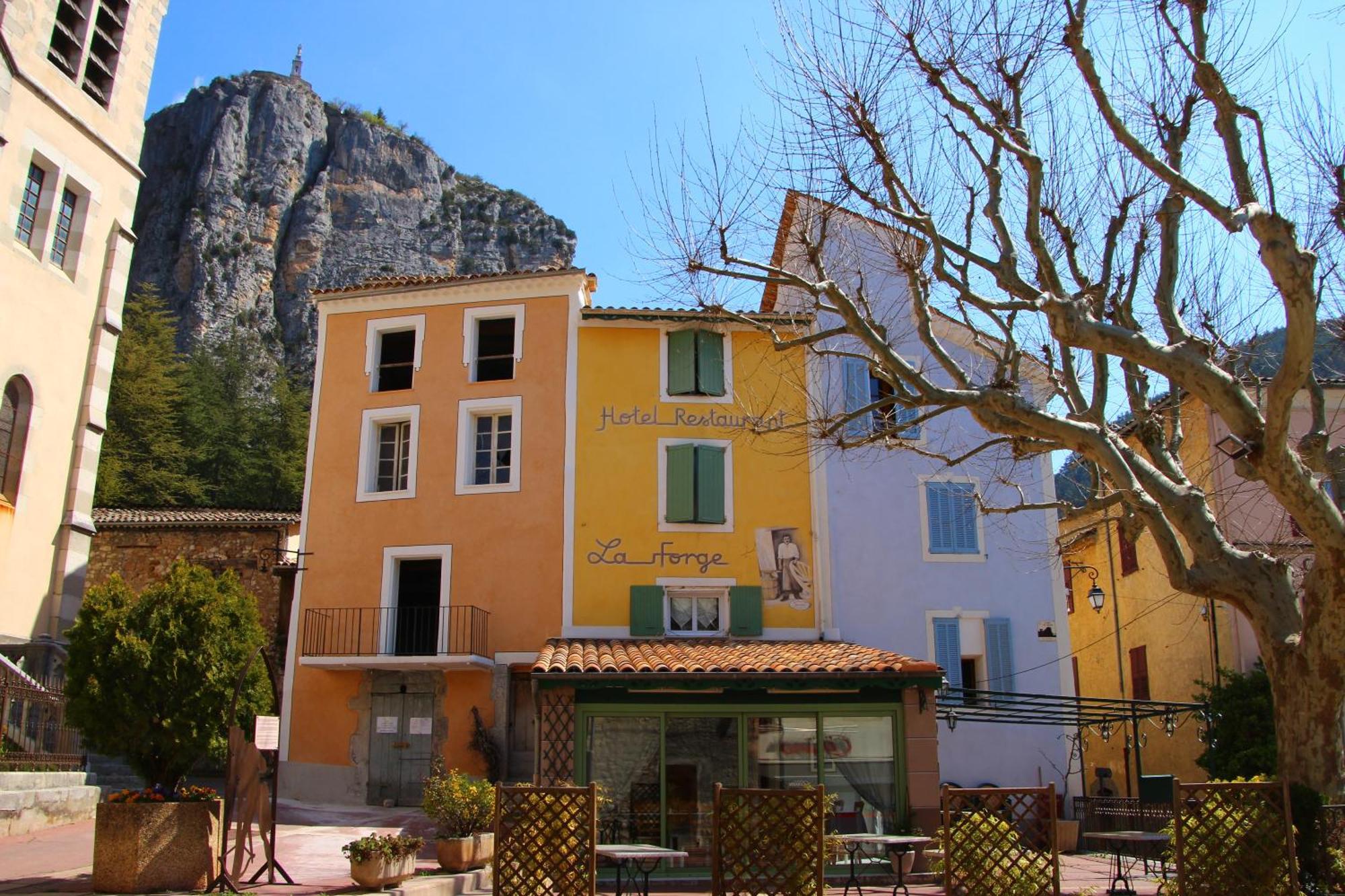 Hotel Restaurant La Forge Castellane Bagian luar foto